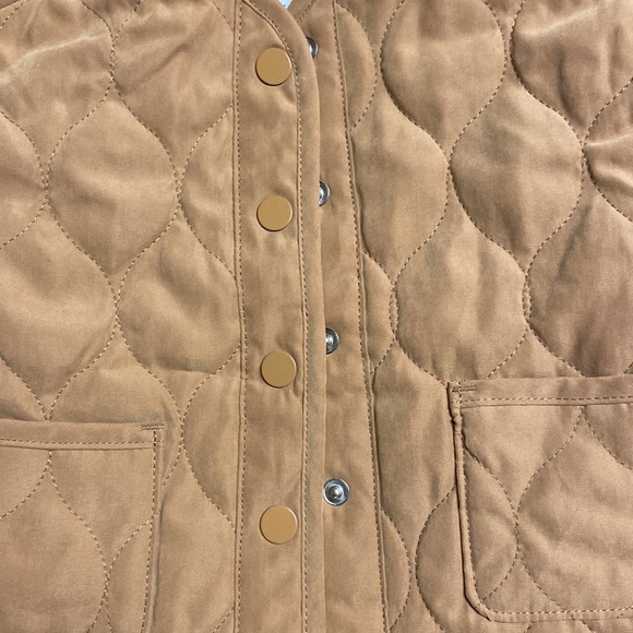 Old Navy Baby Girls Quilted Jacket Size 12-18 Months - Picture 4 of 9